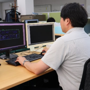 先輩社員タブ画像2